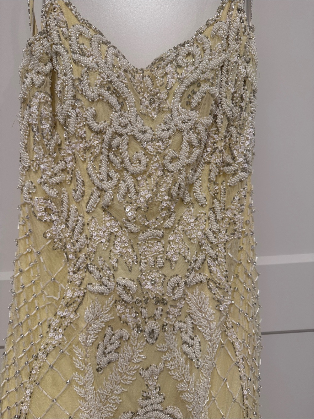 Unique Sherri Hill Pale Yellow Beaded Slip Gow - Picture 2 of 5